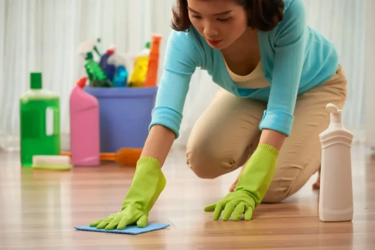 vinyl floor polish services in dubai​